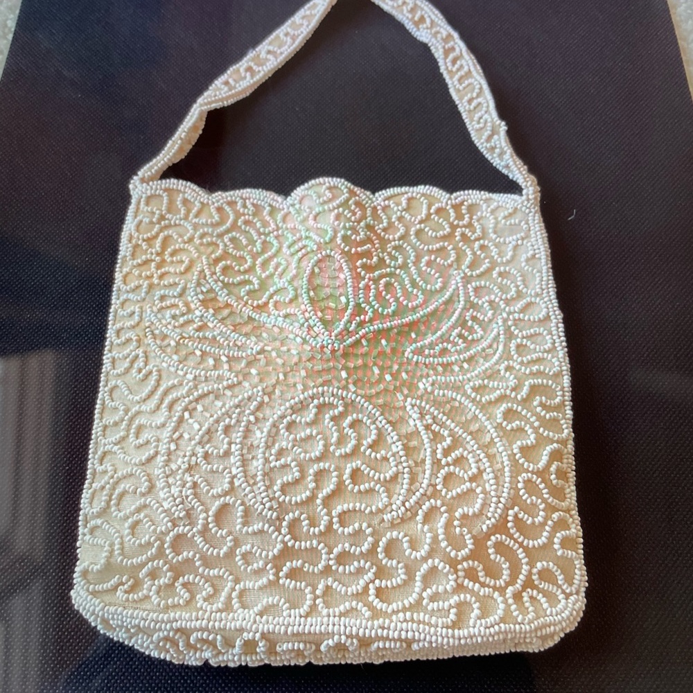 WALBORG Vintage Handmade Seed Beaded Purse Scalloped Edge Belgium - Picture 2 of 12